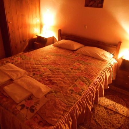 Elatos Rooms Mikrón Khoríon Екстериор снимка