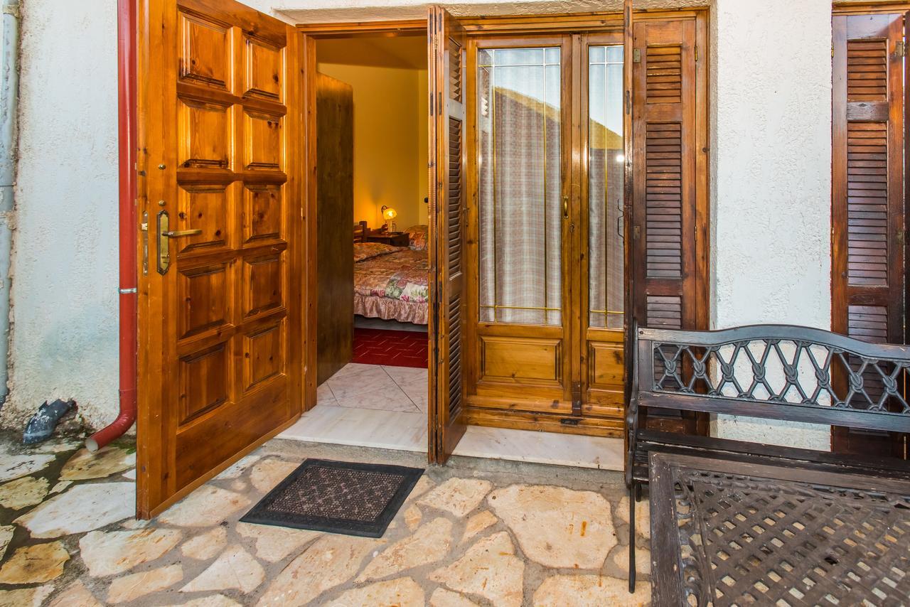 Elatos Rooms Mikrón Khoríon Екстериор снимка